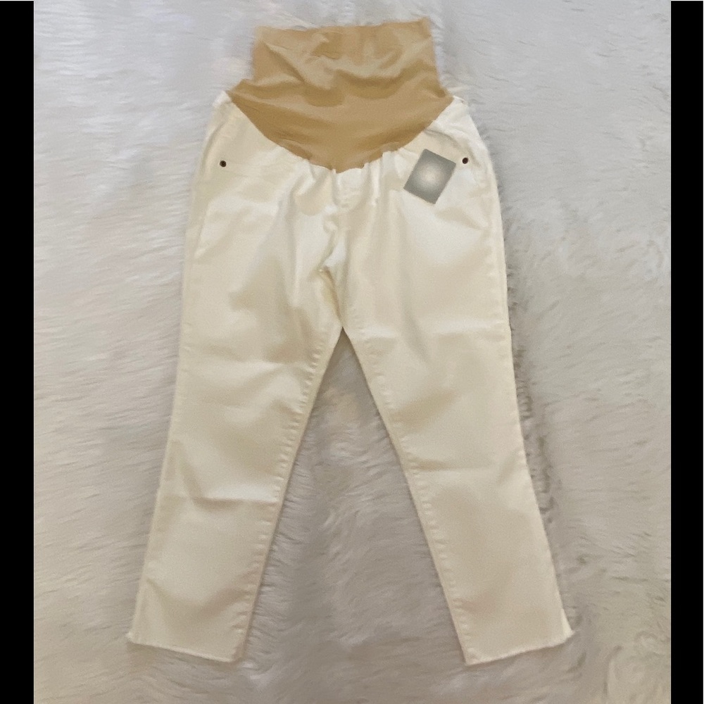 🟢🎉HOST PIC🥳a:glow Ivory Maternity Capri Jeans14 - Picture 2 of 3